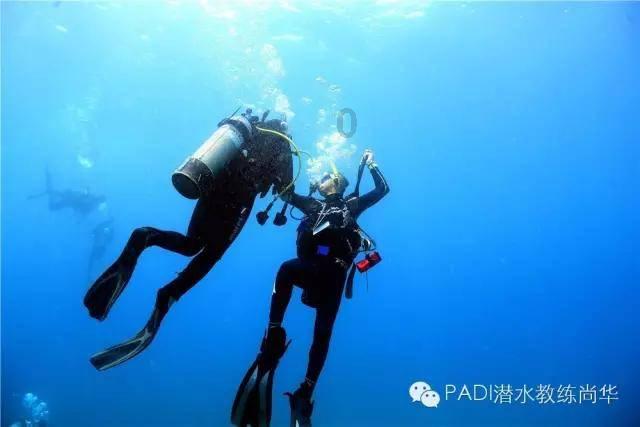 阜丰集团1月24日斥资76.93万港元回购18.5万股